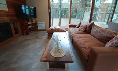 Casa en venta - 5 Dormitorios 4 Baños - Pinamar