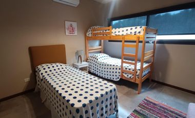 Casa en venta - 5 Dormitorios 4 Baños - Pinamar