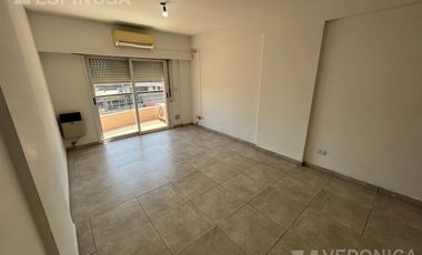 Departamento tres ambientes alquiler en morón.  APTO PROFESIONAL