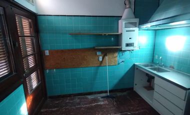 PH en venta - 4 Dormitorios 4 Baños - La Plata