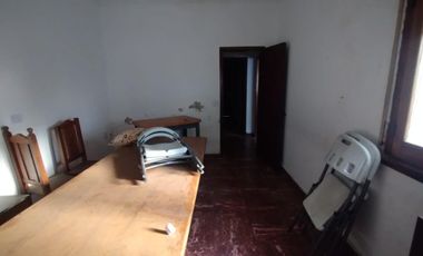 PH en venta - 4 Dormitorios 4 Baños - La Plata