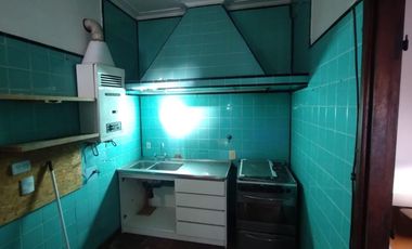 PH en venta - 4 Dormitorios 4 Baños - La Plata