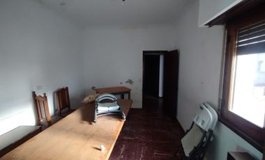 PH en venta - 4 Dormitorios 4 Baños - La Plata