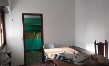 PH en venta - 4 Dormitorios 4 Baños - La Plata