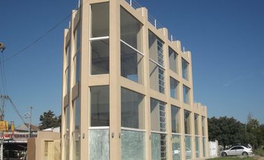 Oficina en venta- Pilar