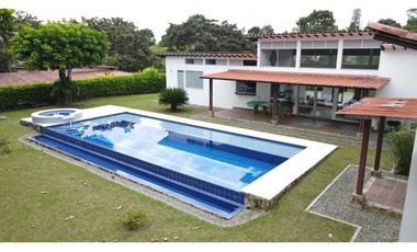 VENTA DE CASA CAMPESTRE EN ARMENIA, QUINDO, COLOMBIA