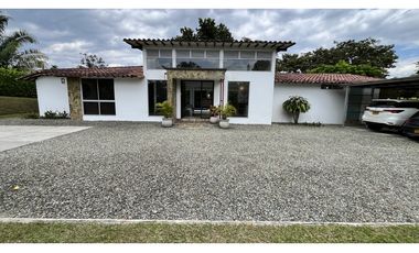 VENTA DE CASA CAMPESTRE EN ARMENIA, QUINDO, COLOMBIA