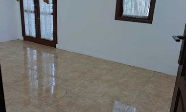 Disewakan Rumah sewa Johar baru 2.5 lantai Jakarta Pusat