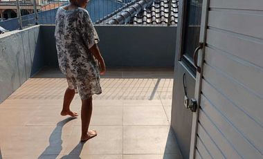 Disewakan Rumah sewa Johar baru 2.5 lantai Jakarta Pusat