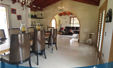 Exclusiva Finca Campestre con Pesebreras en Tenjo