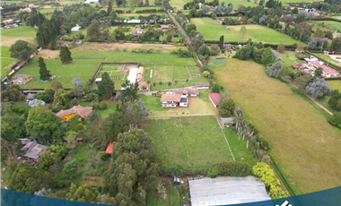 Exclusiva Finca Campestre con Pesebreras en Tenjo