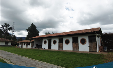 Exclusiva Finca Campestre con Pesebreras en Tenjo