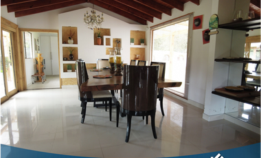 Exclusiva Finca Campestre con Pesebreras en Tenjo