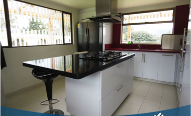 Exclusiva Finca Campestre con Pesebreras en Tenjo