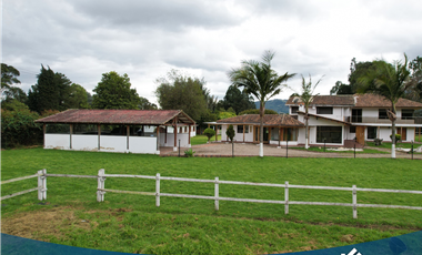 Exclusiva Finca Campestre con Pesebreras en Tenjo