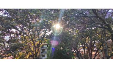 Se vende edificio en obra gris con gran proyección en La Floresta