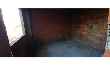 Se vende edificio en obra gris con gran proyección en La Floresta