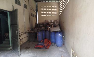 Gudang Ex Pabrik Minuman Ringan di Setu Bekasi