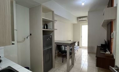 Turun Harga !! Dijual Murah Apartemen Springlake 2BR Summarecon Bekasi. Full Furnish