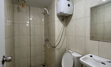 Turun Harga !! Dijual Murah Apartemen Springlake 2BR Summarecon Bekasi. Full Furnish