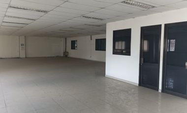 Sewa Pabrik 5000 meter Halaman Luas dekat Pintu Tol Japek 2 Karawang