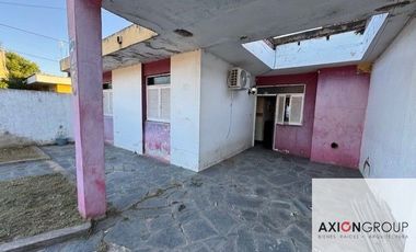 Casa en venta c/ cochera en Berisso