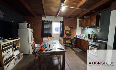 Casa en venta c/ cochera en Berisso