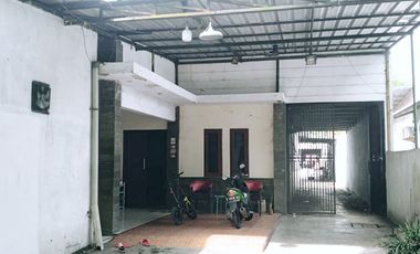 Rumah di sayap jalan Cipto kita Cirebon cocok buat kantor/usaha