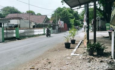Rumah di sayap jalan Cipto kita Cirebon cocok buat kantor/usaha