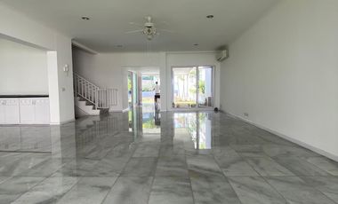 For Rent a Beautiful Compound in Kemang Jakarta Selatan