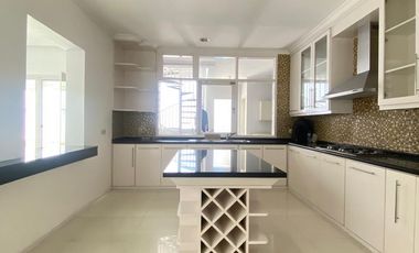 For Rent a Beautiful Compound in Kemang Jakarta Selatan