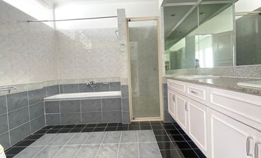 For Rent a Beautiful Compound in Kemang Jakarta Selatan