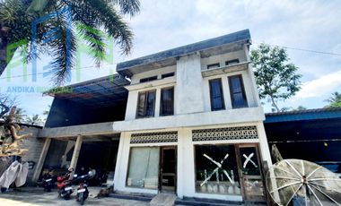 Dijual Rumah pinggir jalan besar bonus gudang di Tengaran semarang