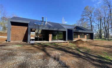 Parcela en Venta en COD39171 Casa nueva, condominio, a 10 minutos de Villarrica camino Loncoche