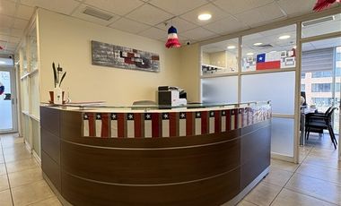 Oficina en Arriendo en Alfredo Barros Errázuriz 1900