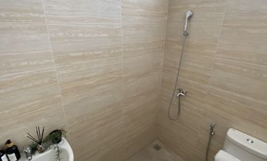 RUMAH MEWAH DI CLUSTER PANDANARAN AVENUE DEKAT KAMPUS UNDIP TEMBALANG