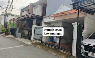 Disewakan Rumah di Rawamangun Siap Huni 2 Lantai  di ikan ikan