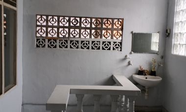 Disewakan Rumah di Rawamangun Siap Huni 2 Lantai  di ikan ikan