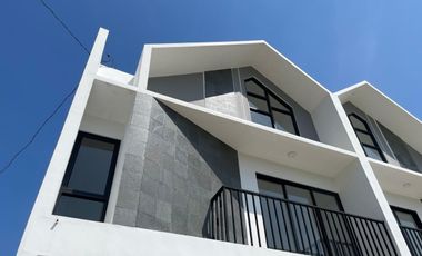 Bosstania Sapen : Rumah Skandinavian 7 menit ke UNS