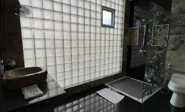 VILLA 3 BEDROOM RENTAL DI TANAH LOT TABANAN BALI