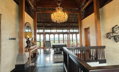 VILLA 3 BEDROOM RENTAL DI TANAH LOT TABANAN BALI