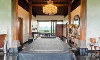 VILLA 3 BEDROOM RENTAL DI TANAH LOT TABANAN BALI