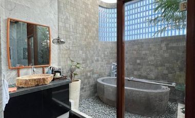 VILLA 3 BEDROOM RENTAL DI TANAH LOT TABANAN BALI