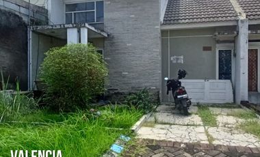 Dikontrakkan Rumah Sidoarjo Full Furnish di Perum Valencia