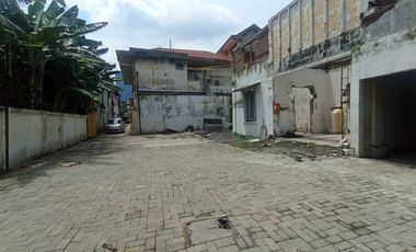 Tanah disewakan di RW 09, Kedungdoro, Tegalsari, Surabaya, Jawa Timur
