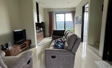 Villa Modern di Taman Dayu Lokasi Dingin dan Tenang di Pandaan