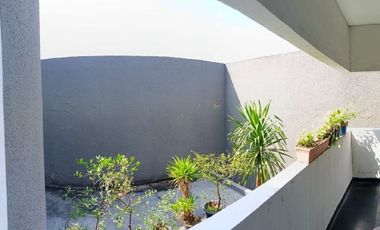 Dijual Rumah di Gunungsari Indah Wiyung Surabaya Kondisi Bagus Terawat