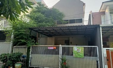 Dijual Rumah di Gunungsari Indah Wiyung Surabaya Kondisi Bagus Terawat