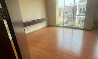 DISEWA RUMAH CITRA 3 MURAH MERIAH 2.5LANTAI