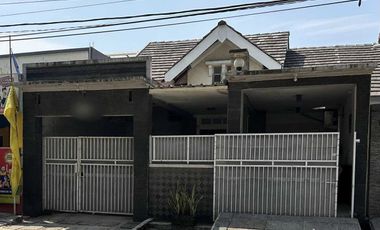 Rumah rapi siap huni di Villa mutiara gading 2 Bekasi